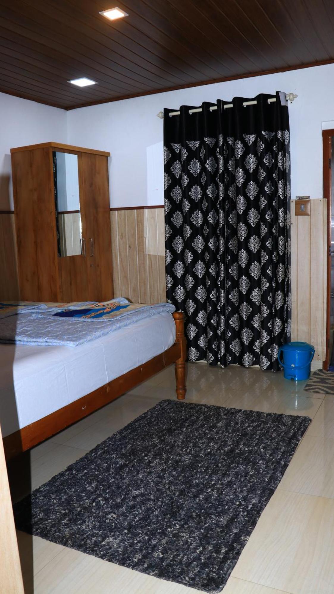 Navaneeth Homestay Devikolam Exterior photo