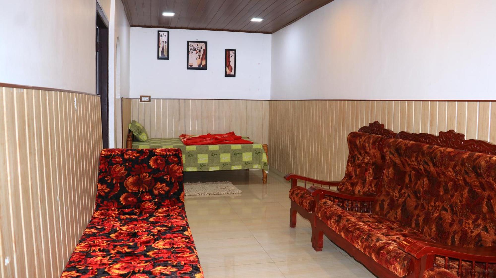 Navaneeth Homestay Devikolam Exterior photo
